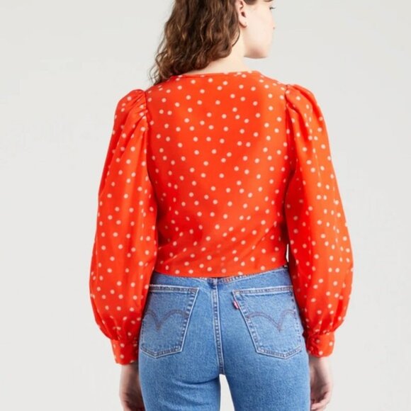 Levi’s Fawn Tie Blouse - Picture 2 of 9